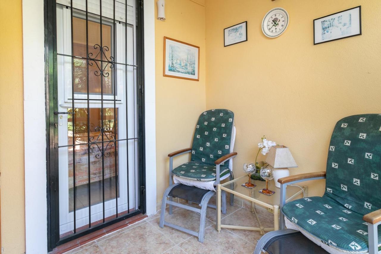 Heads 2 Holiday Homes Apartment Вилямартин Екстериор снимка