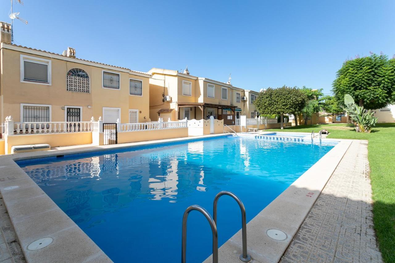 Heads 2 Holiday Homes Apartment Вилямартин Екстериор снимка